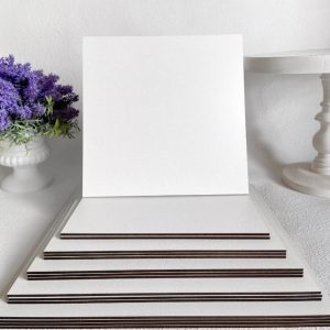 Подложка из белого сатина 22*22 см., 3 мм.