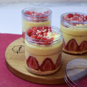 Банка ПЭТ с крышкой для десертов, 200 мл.