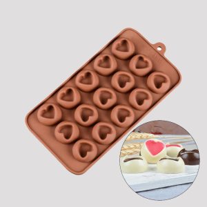 Форма силиконовая "Сердечки с выемкой" 15 ячеек