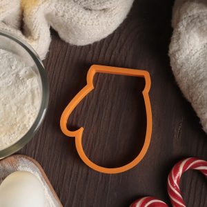 Вырубка пластиковая "Варежка", 7 см.