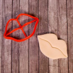 Вырубка для пряника "Губы" пластик, 7*11 см.