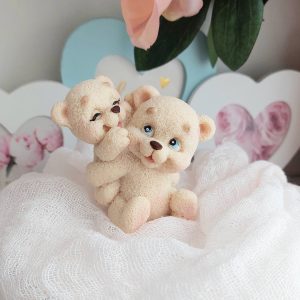 Фигурка из глазури "Мама и медвежонок"