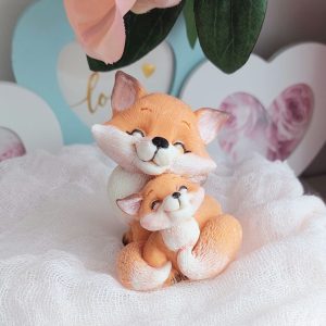 Фигурка из глазури "Мама и лисенок"